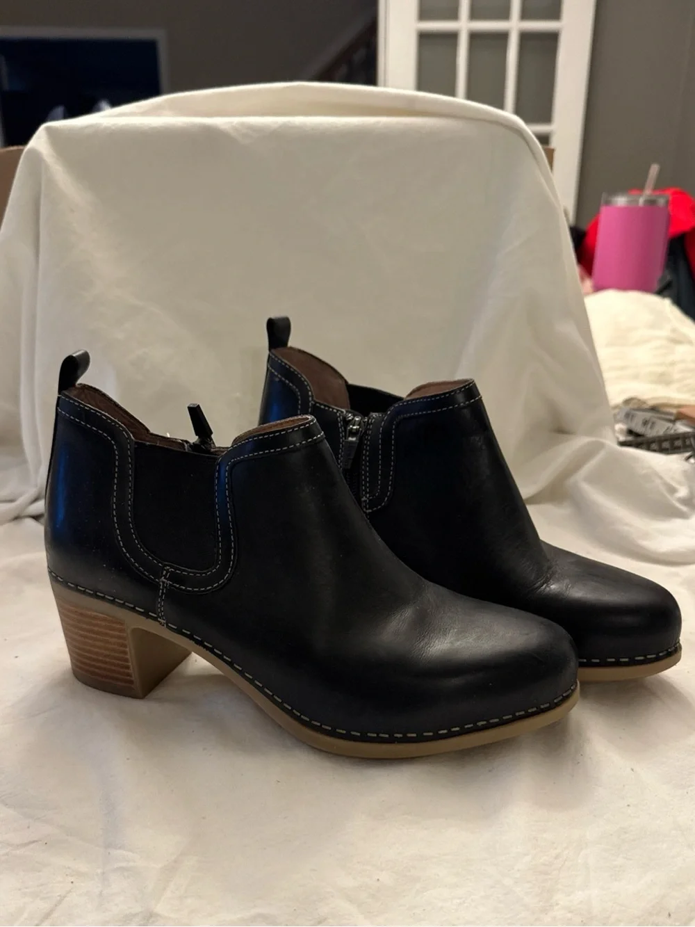 Dansko Harlene Black Leather Ankle Booties Zipper Womens 40 Boho Comfort EUC